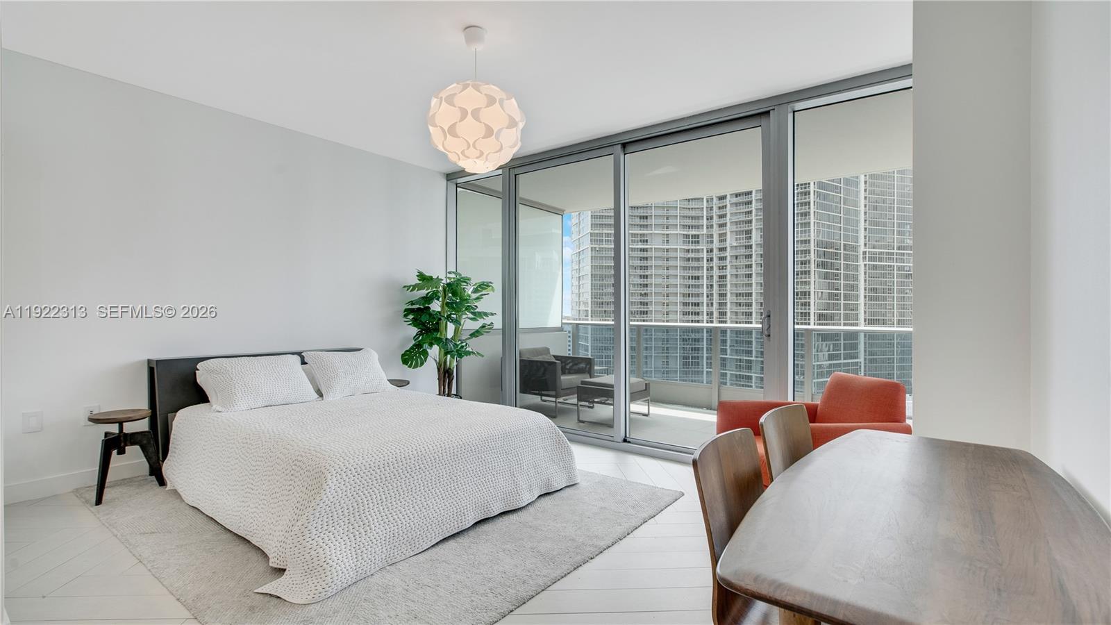 200 Biscayne Boulevard Way #3504, Miami FL 33131