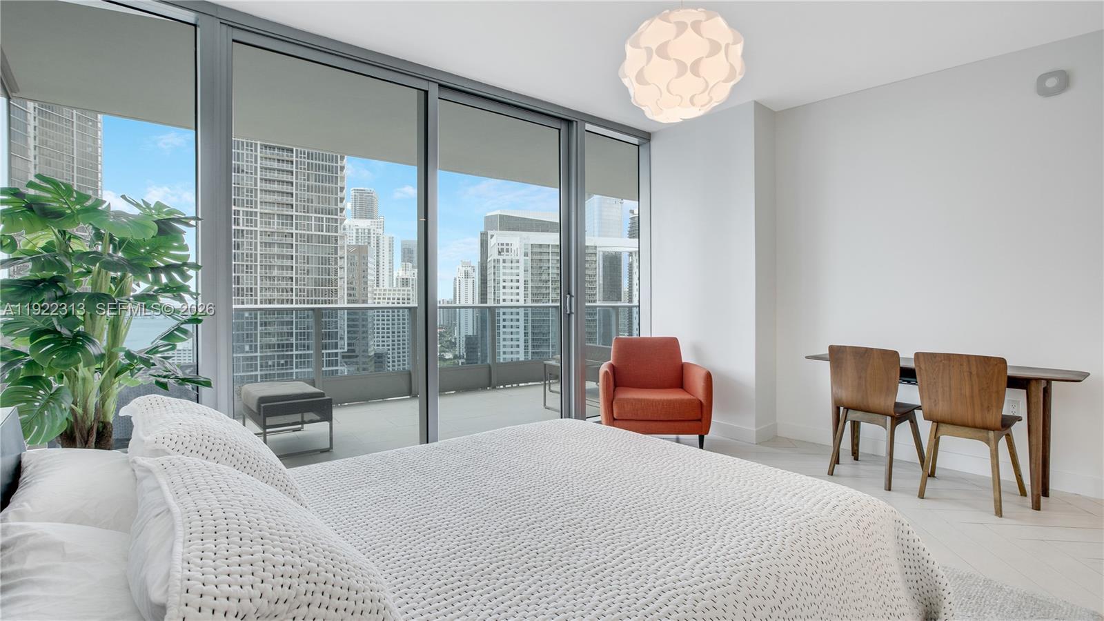 200 Biscayne Boulevard Way #3504, Miami FL 33131