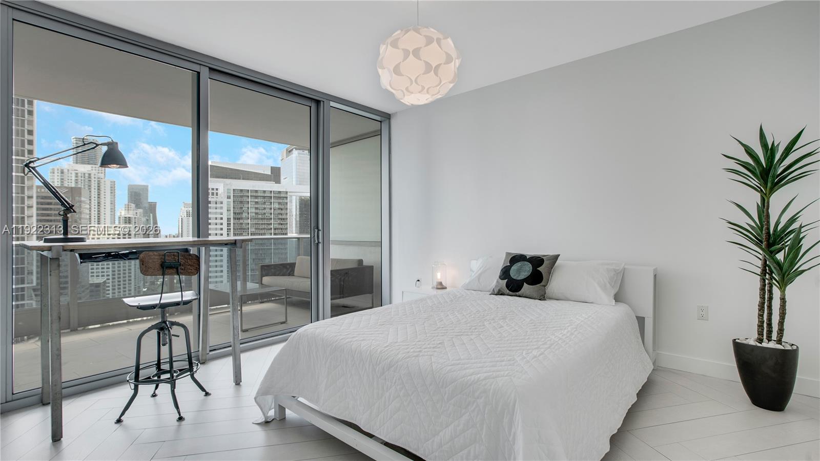 200 Biscayne Boulevard Way #3504, Miami FL 33131