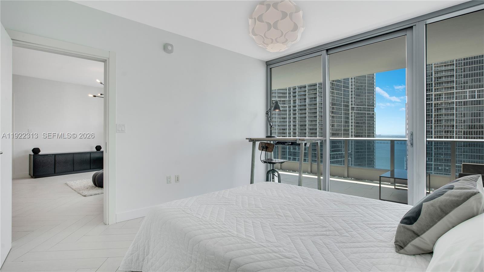 200 Biscayne Boulevard Way #3504, Miami FL 33131