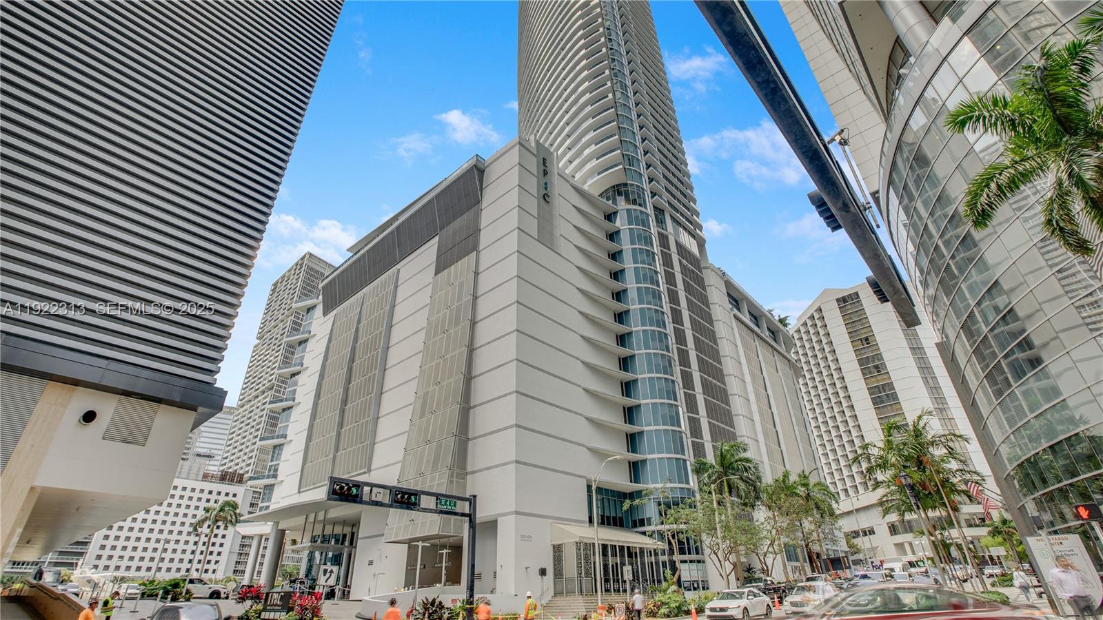 200 Biscayne Boulevard Way #3504, Miami FL 33131