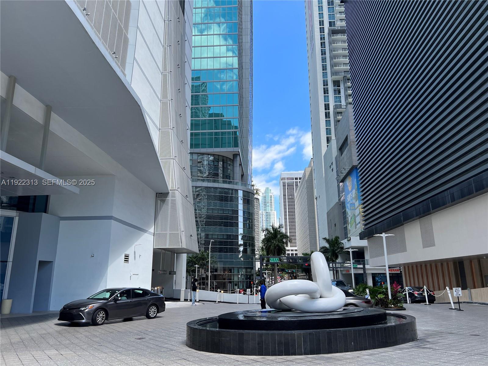 200 Biscayne Boulevard Way #3504, Miami FL 33131