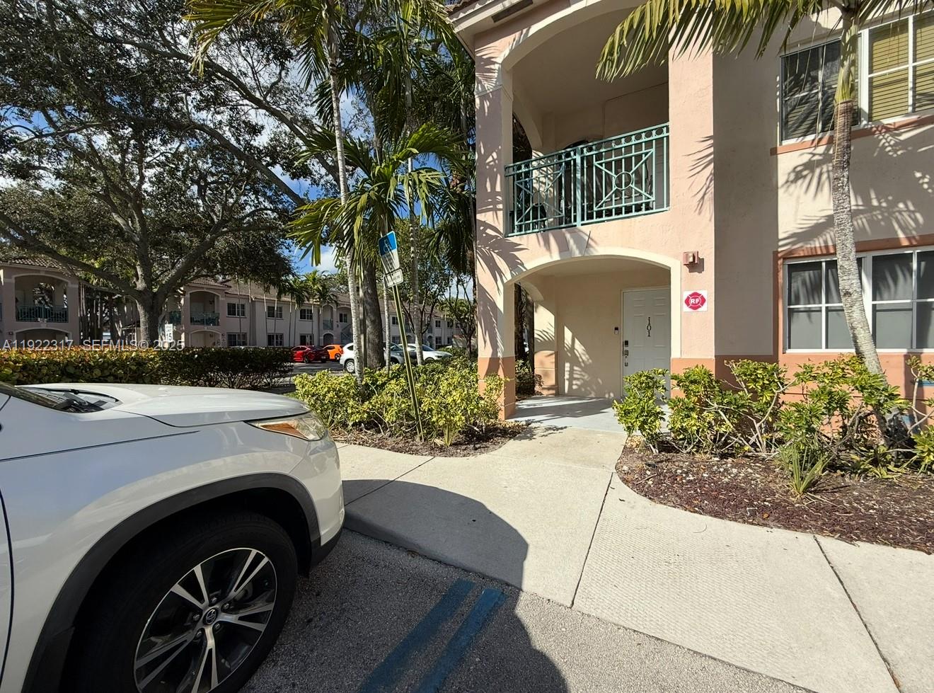 7775 NW 22nd Street #101, Pembroke Pines FL 33024