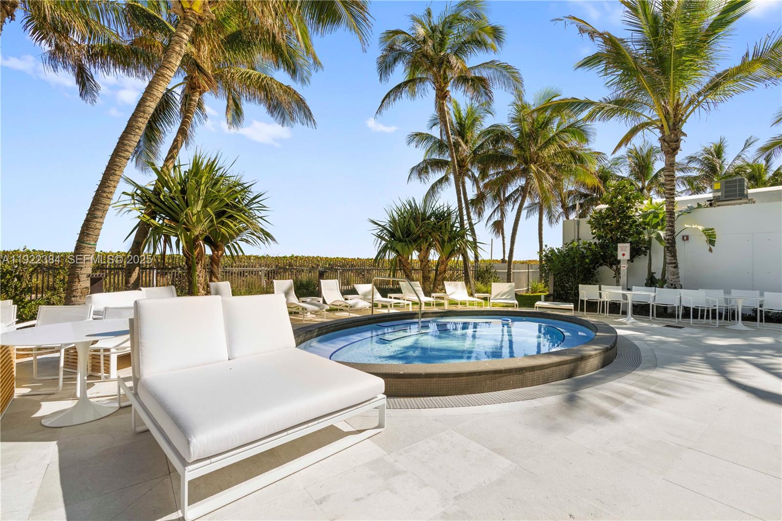 6365 Collins Ave #2711, Miami Beach FL 33141