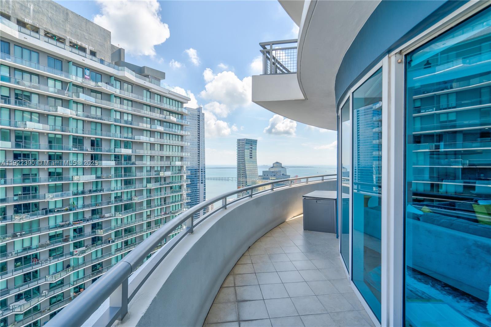 60 SW 13th St #4616, Miami FL 33130