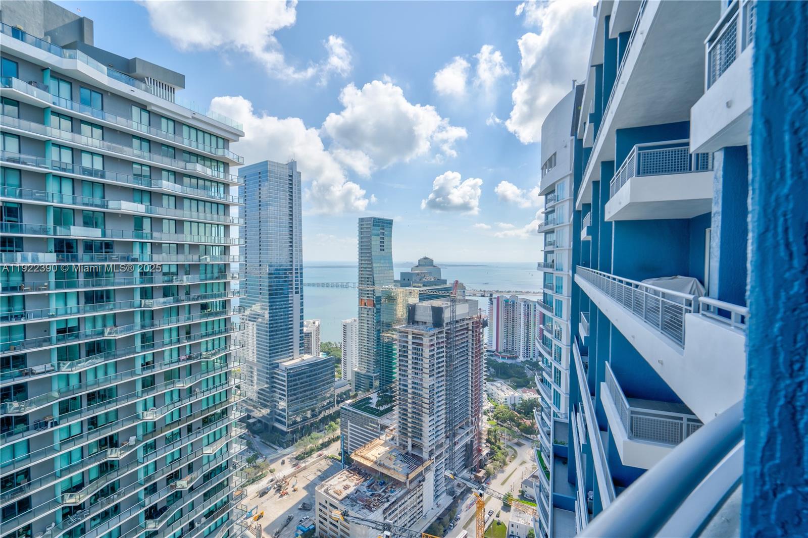 60 SW 13th St #4616, Miami FL 33130