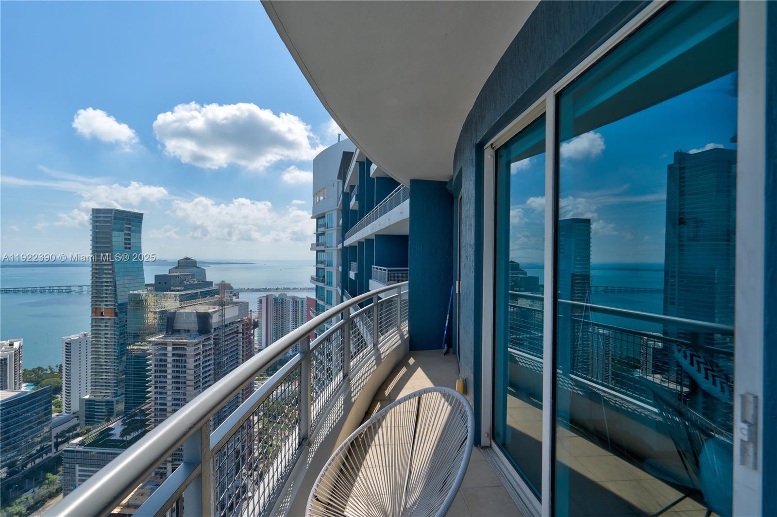 60 SW 13th St #4616, Miami FL 33130