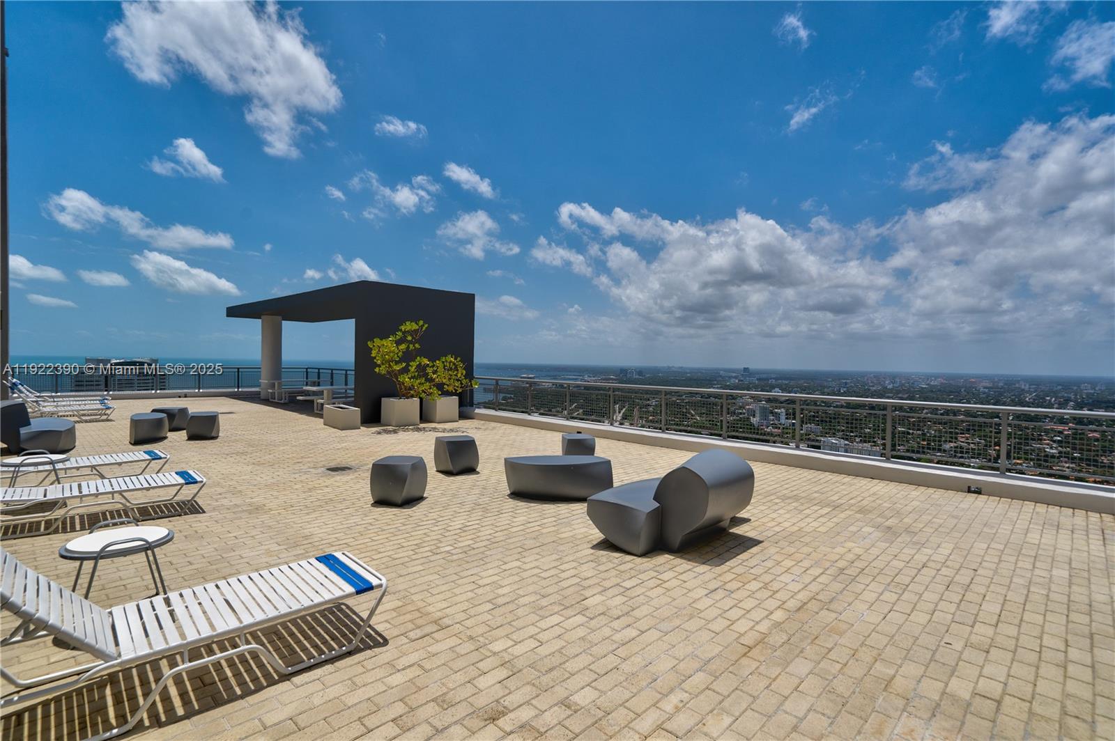 60 SW 13th St #4616, Miami FL 33130