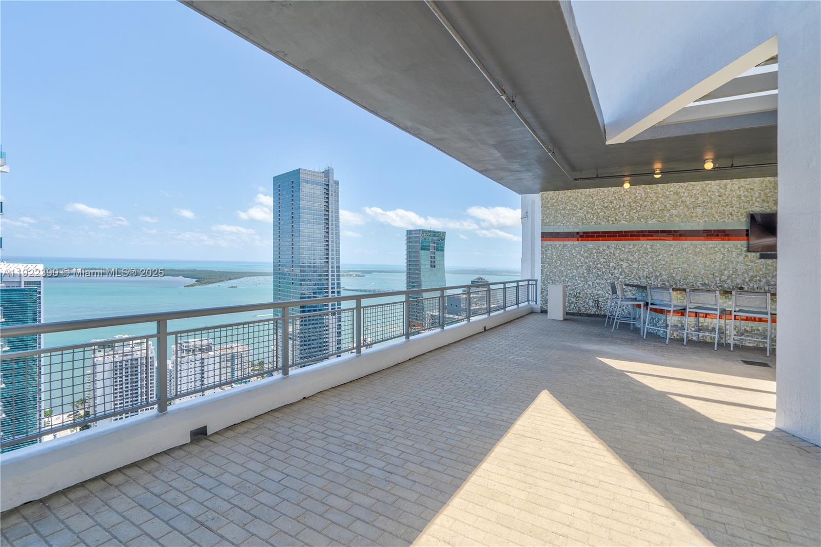 60 SW 13th St #4616, Miami FL 33130