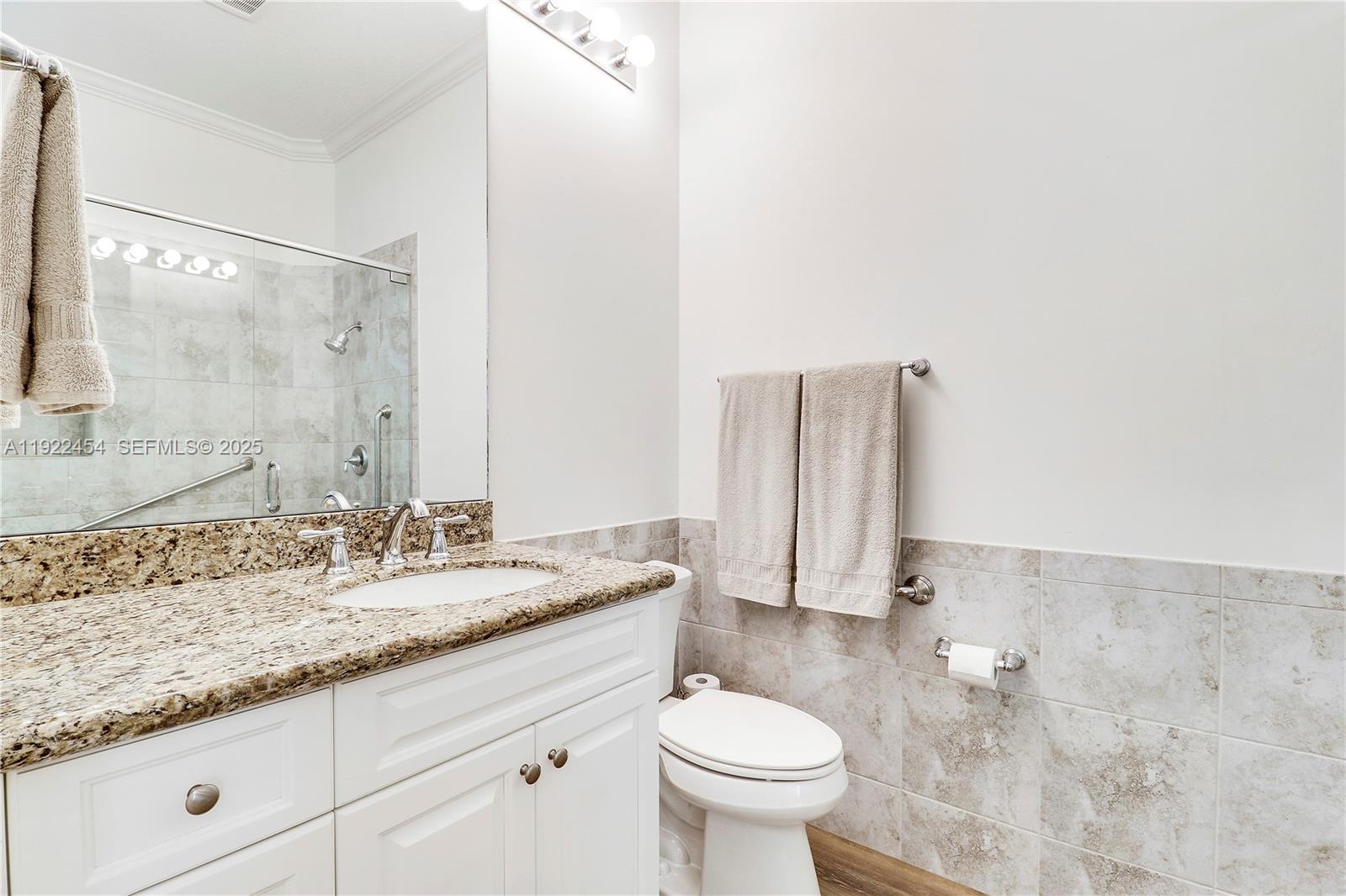 5119 Magnolia Bay Cir, Palm Beach Gardens FL 33418