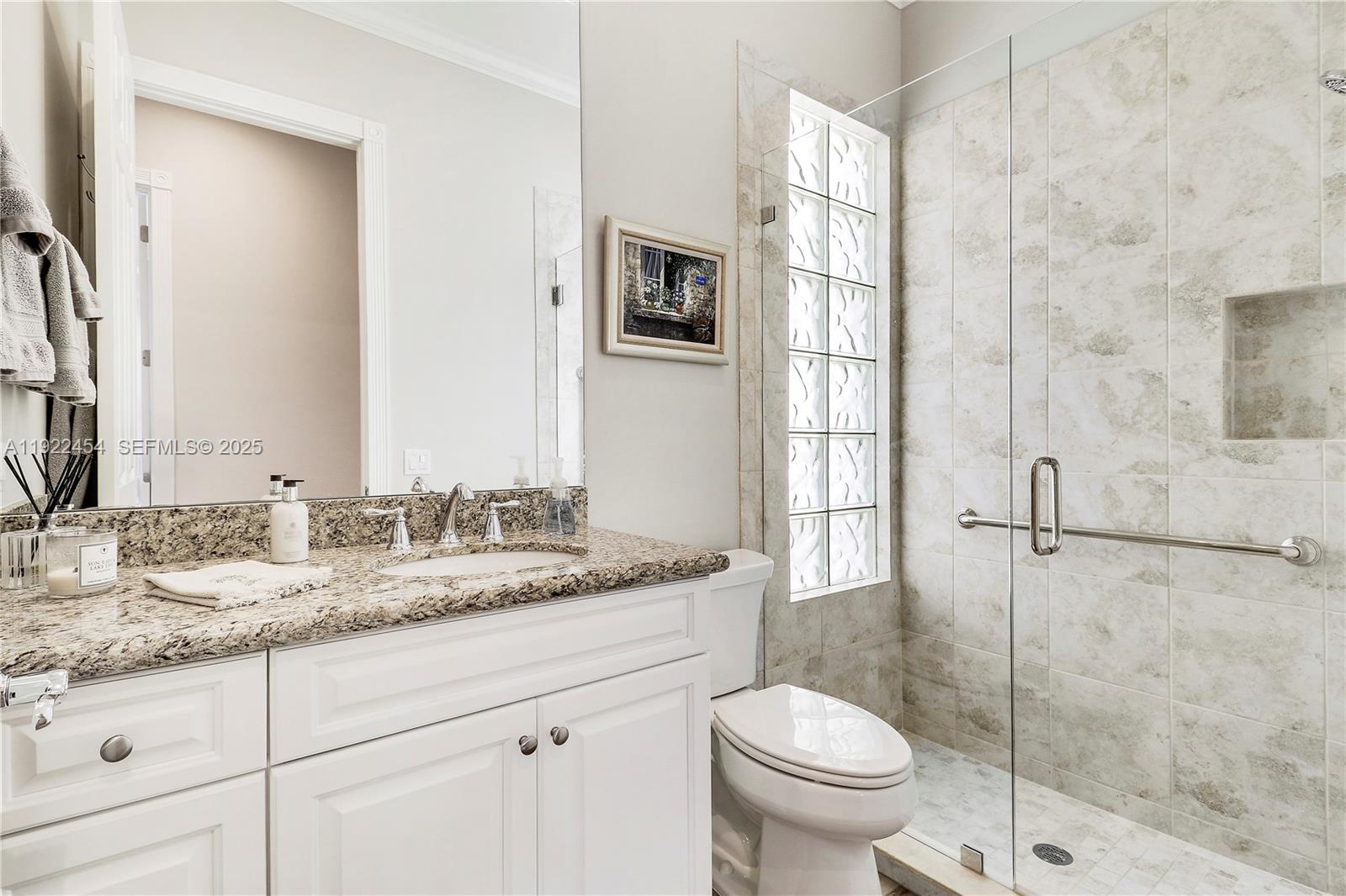5119 Magnolia Bay Cir, Palm Beach Gardens FL 33418