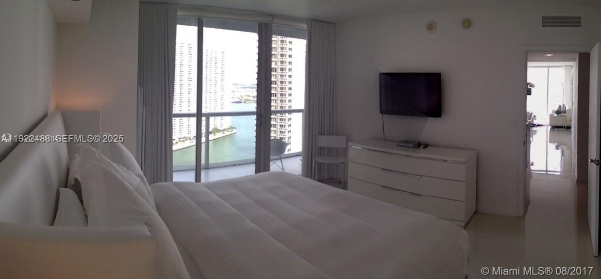 495 Brickell Ave #2602, Miami FL 33131