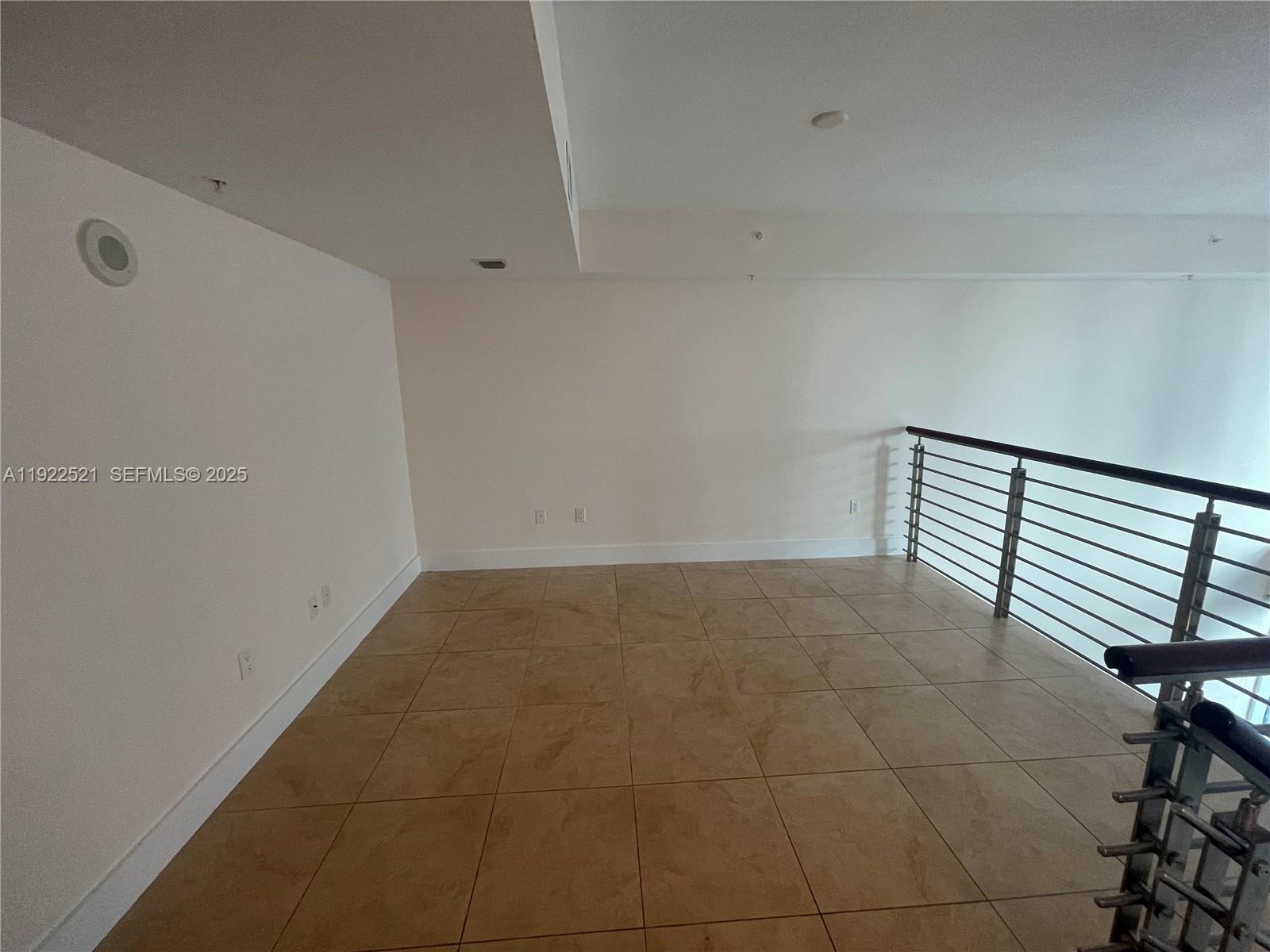 41 SE 5th St #914, Miami FL 33131