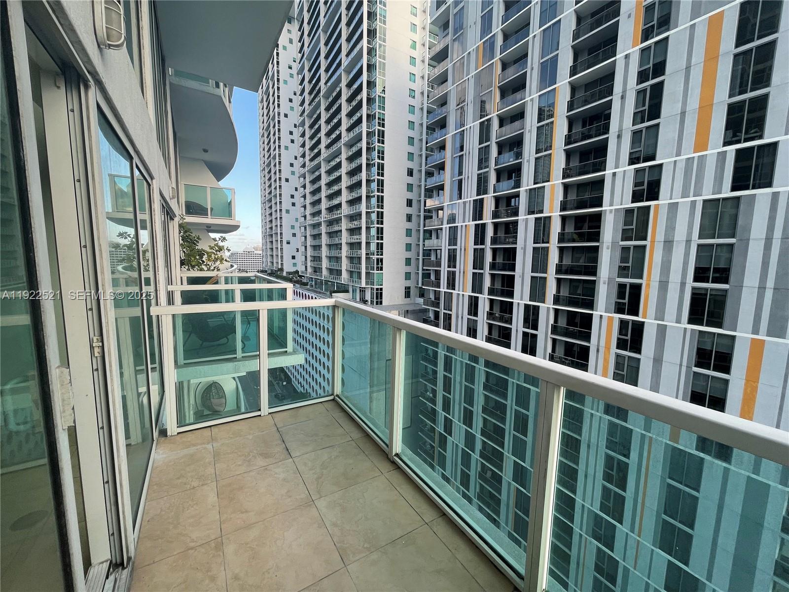 41 SE 5th St #914, Miami FL 33131