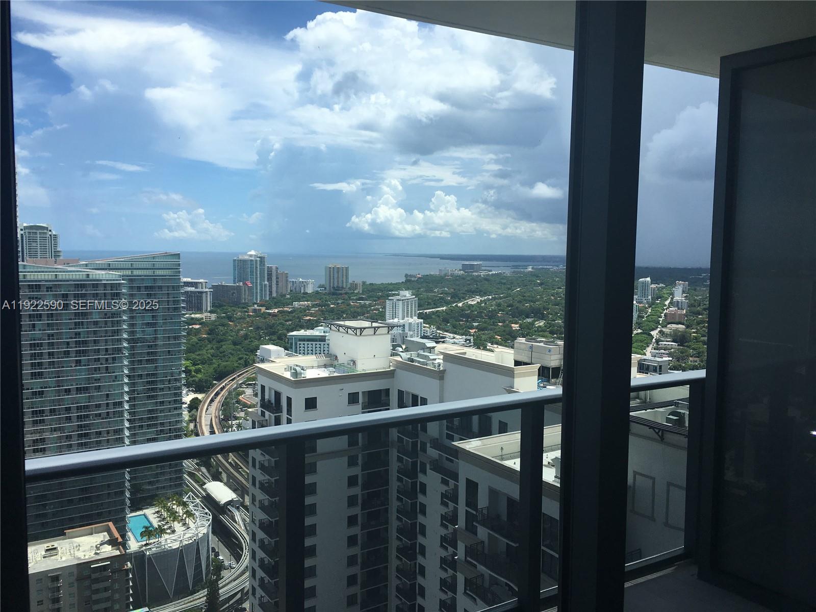 55 SW 9th St #4005, Miami FL 33130