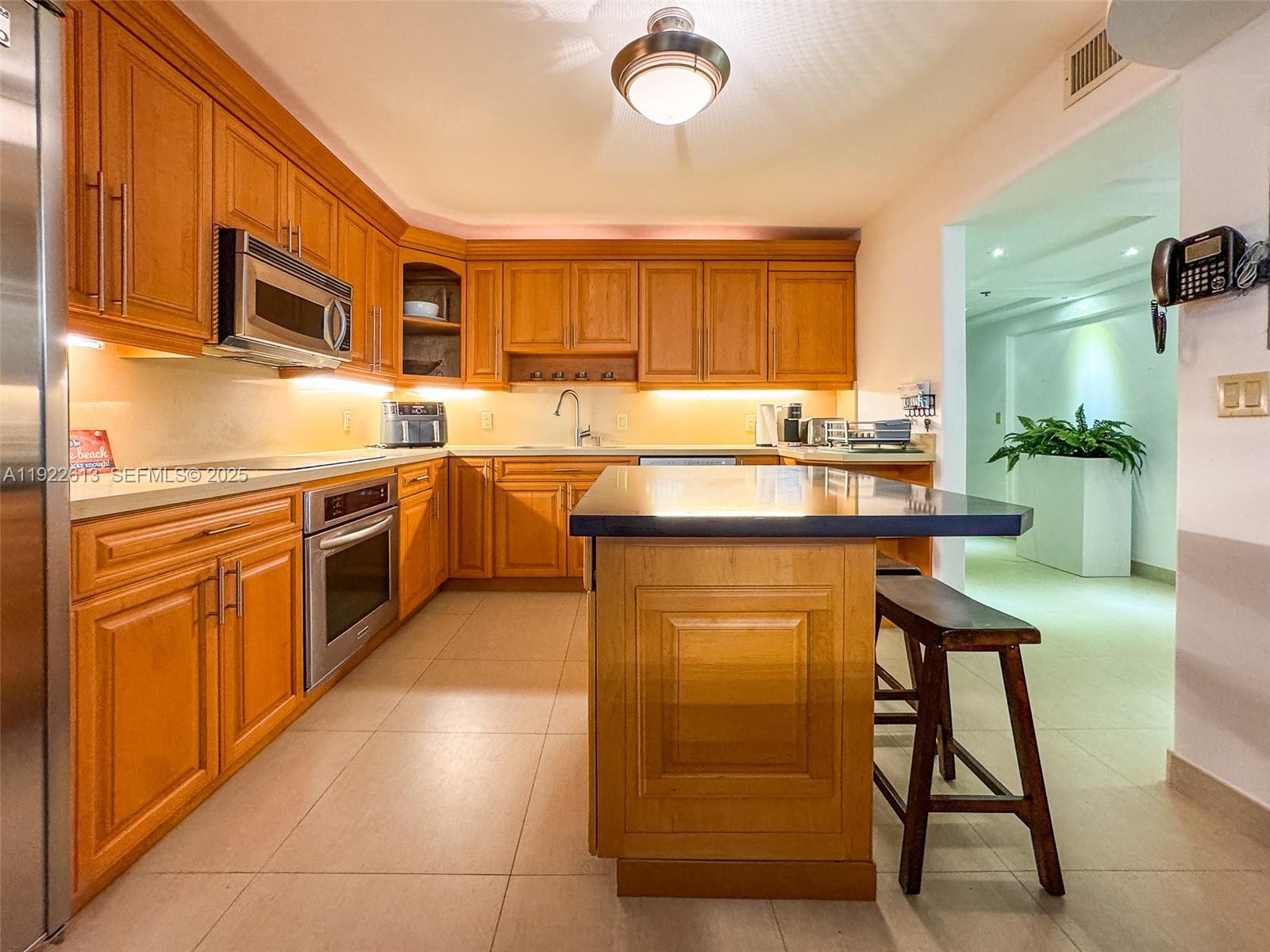 8877 Collins Ave #809, Surfside FL 33154
