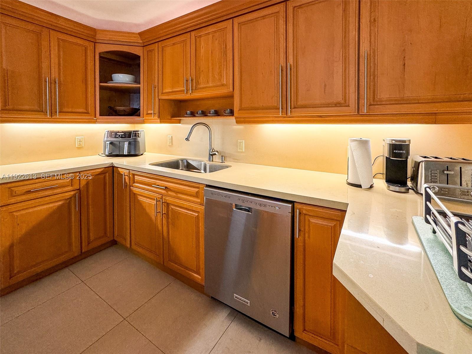 8877 Collins Ave #809, Surfside FL 33154
