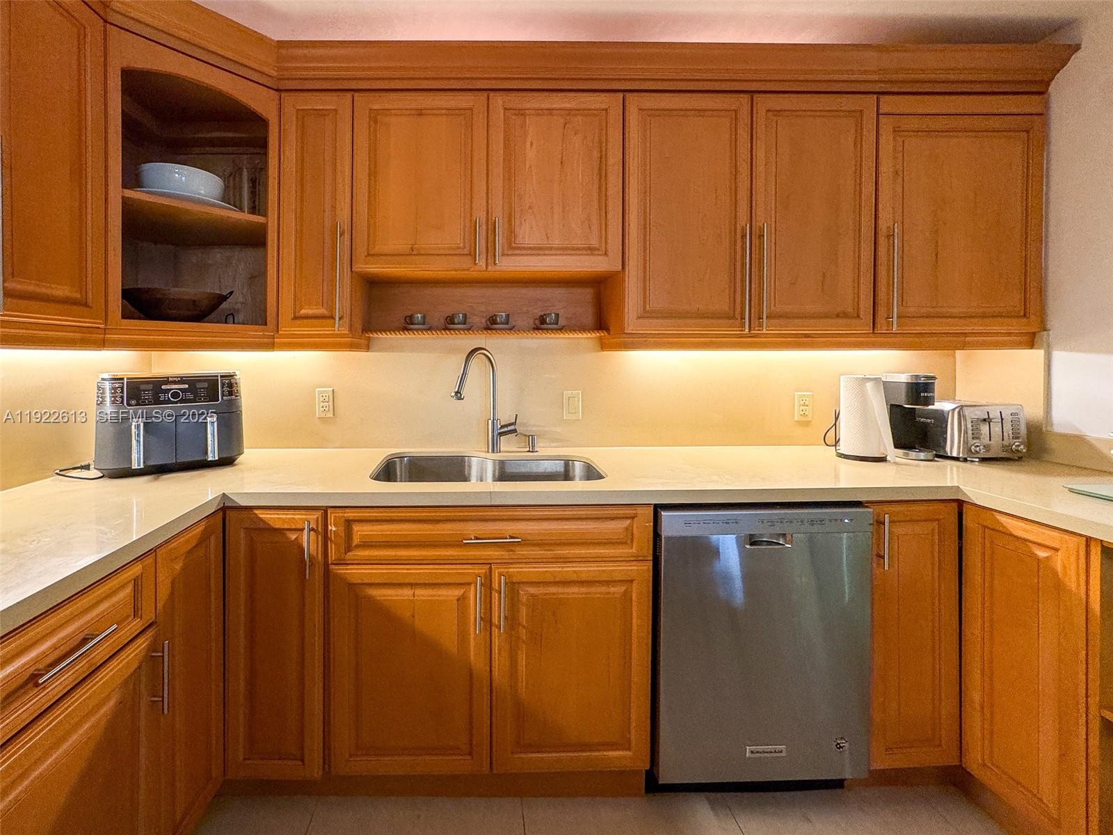 8877 Collins Ave #809, Surfside FL 33154