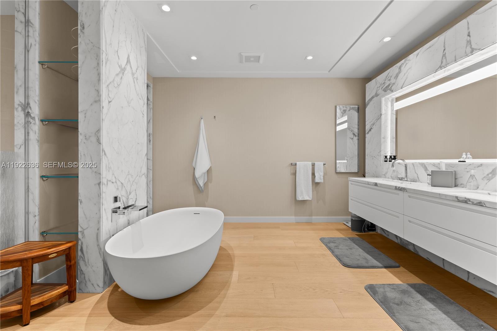 6800 Fisher Island Dr #6842, Miami Beach FL 33109