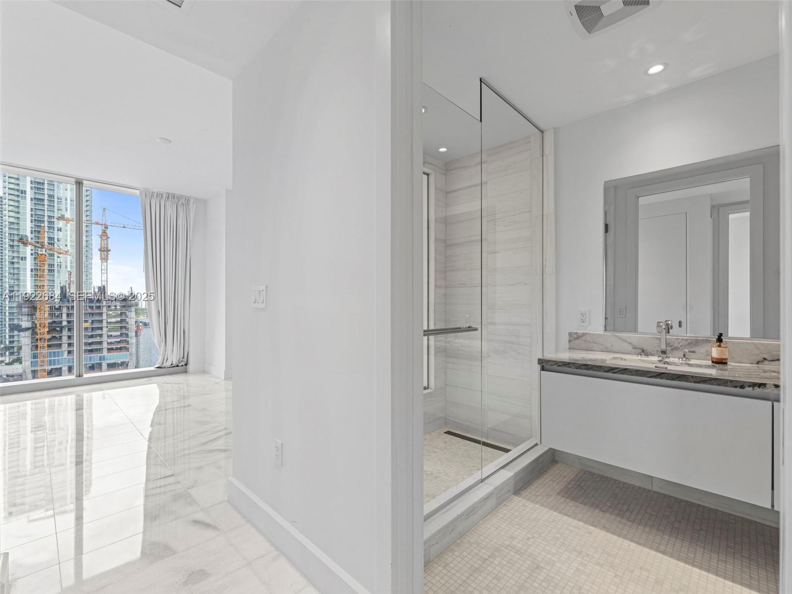 700 NE 26th Ter #1706, Miami FL 33137