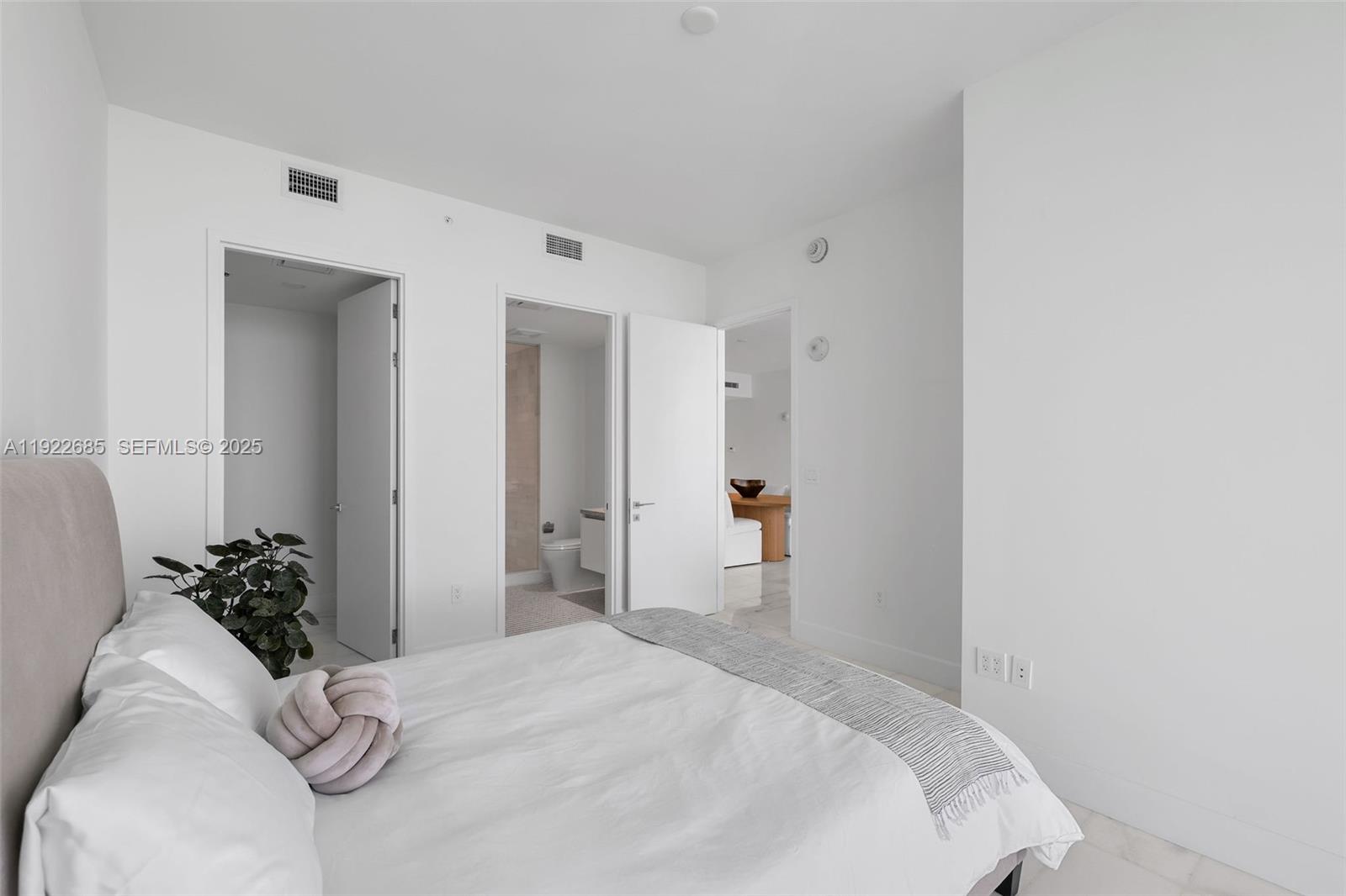700 NE 26 Ter #3602, Miami FL 33137