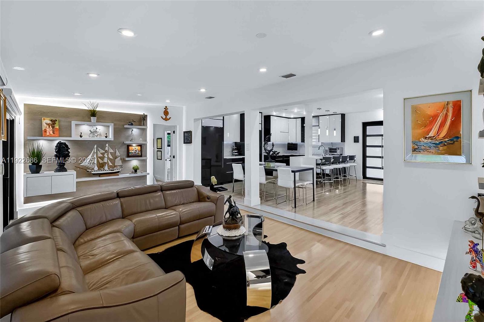 7724 Hawthorne Ave, Miami Beach FL 33141