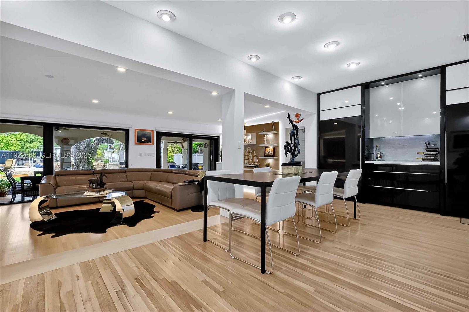 7724 Hawthorne Ave, Miami Beach FL 33141