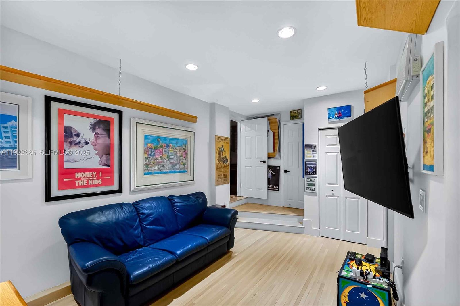7724 Hawthorne Ave, Miami Beach FL 33141