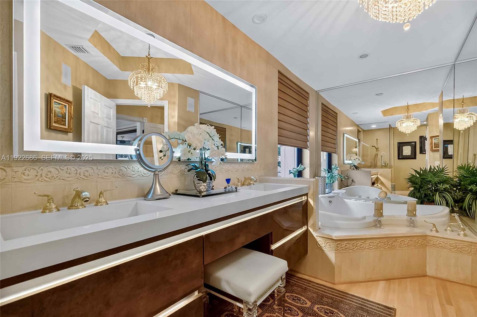 7724 Hawthorne Ave, Miami Beach FL 33141