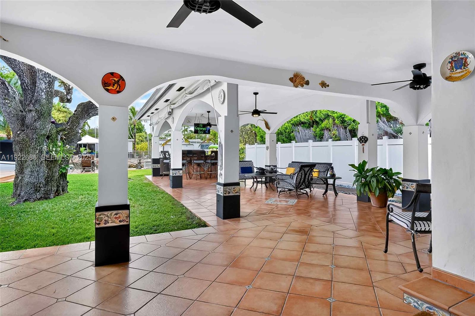 7724 Hawthorne Ave, Miami Beach FL 33141