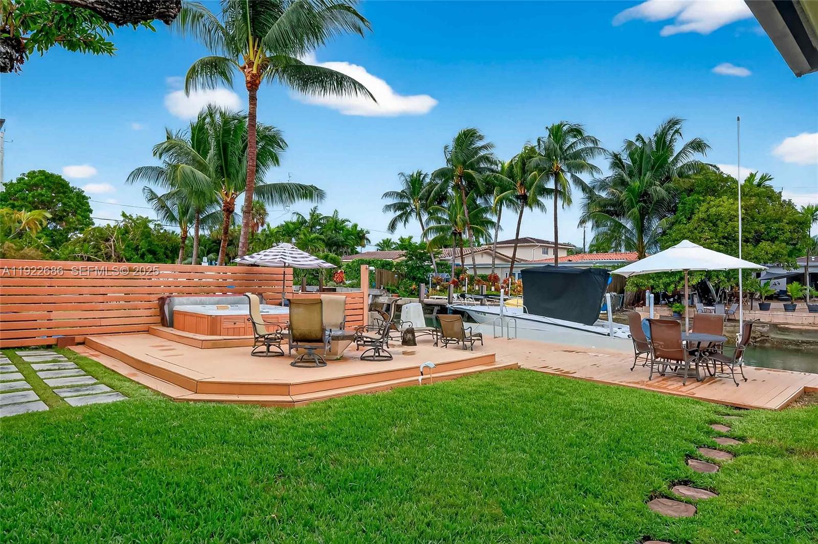 7724 Hawthorne Ave, Miami Beach FL 33141