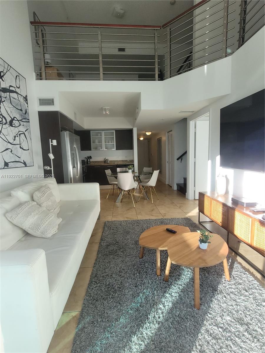 41 SE 5th St #710, Miami FL 33131