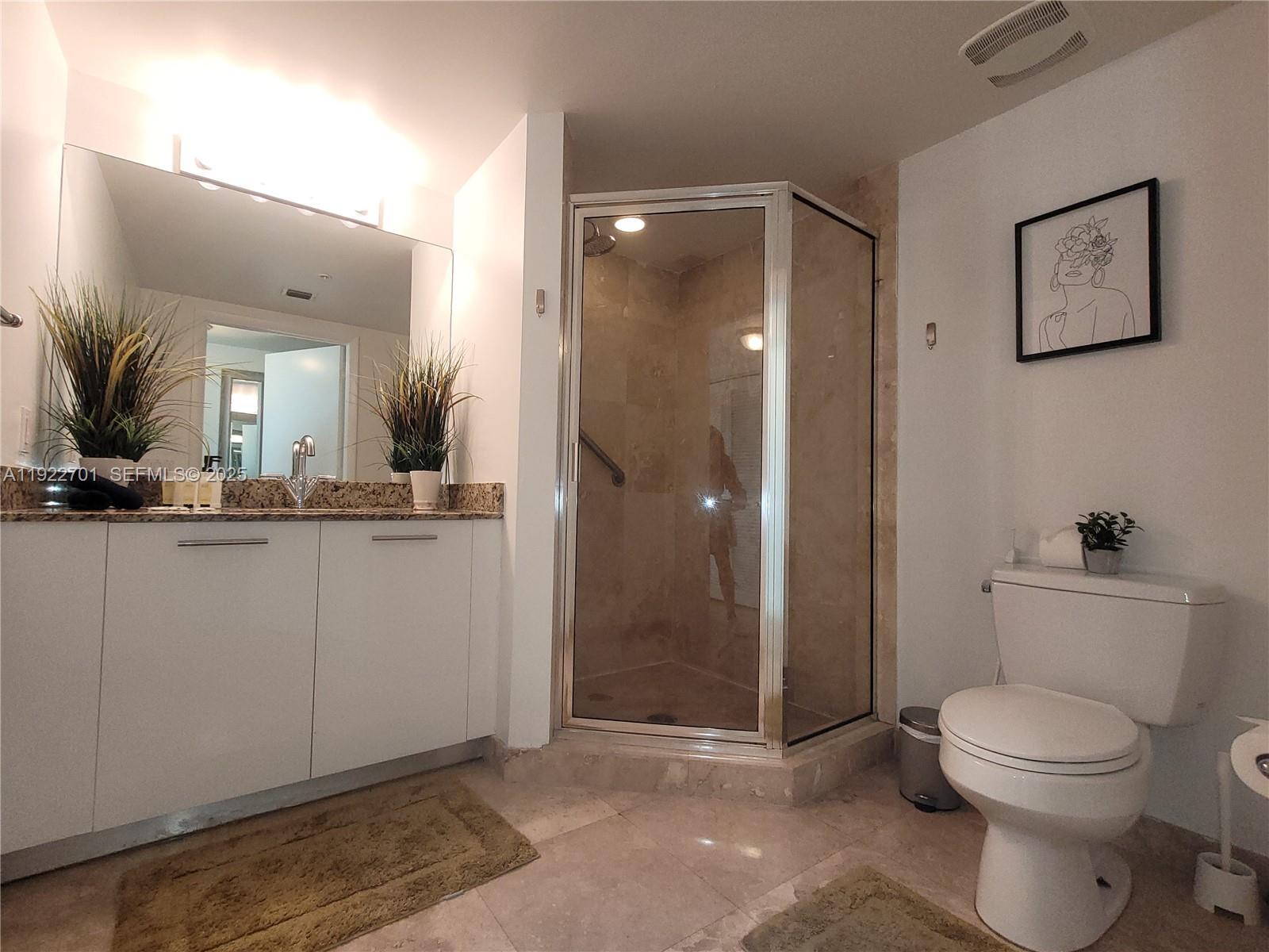 41 SE 5th St #710, Miami FL 33131