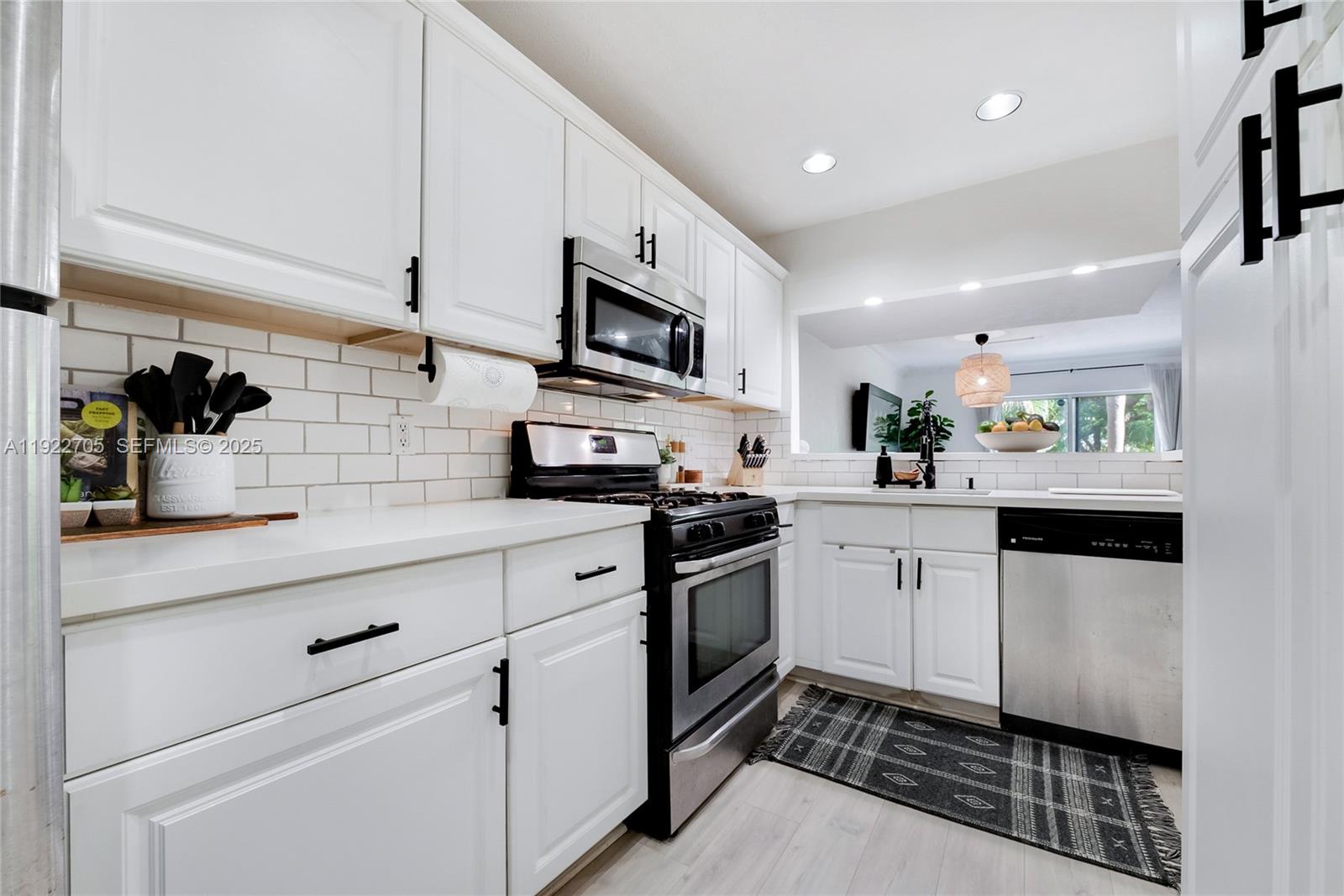 8650 SW 67th Ave #1042, Pinecrest FL 33156