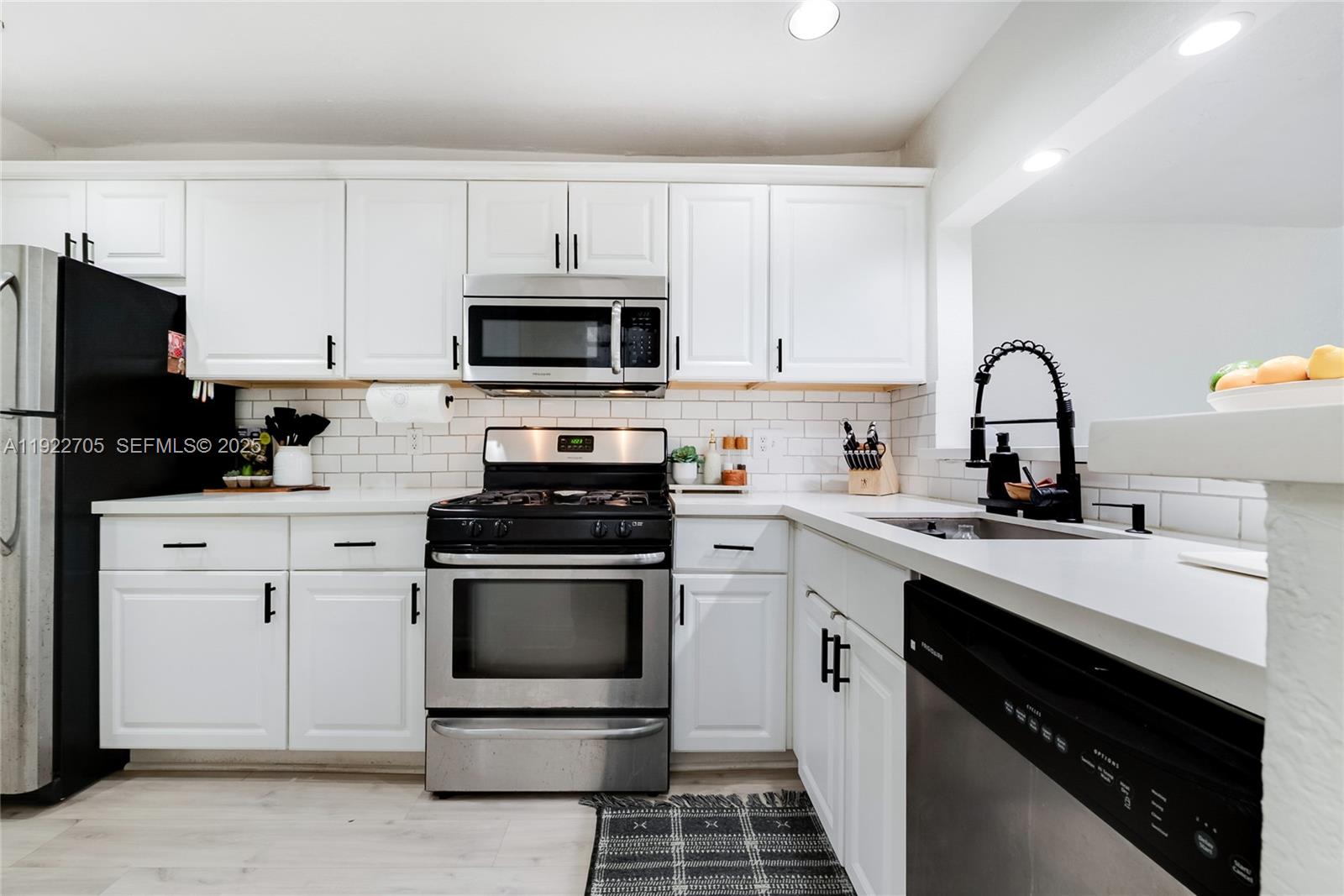 8650 SW 67th Ave #1042, Pinecrest FL 33156