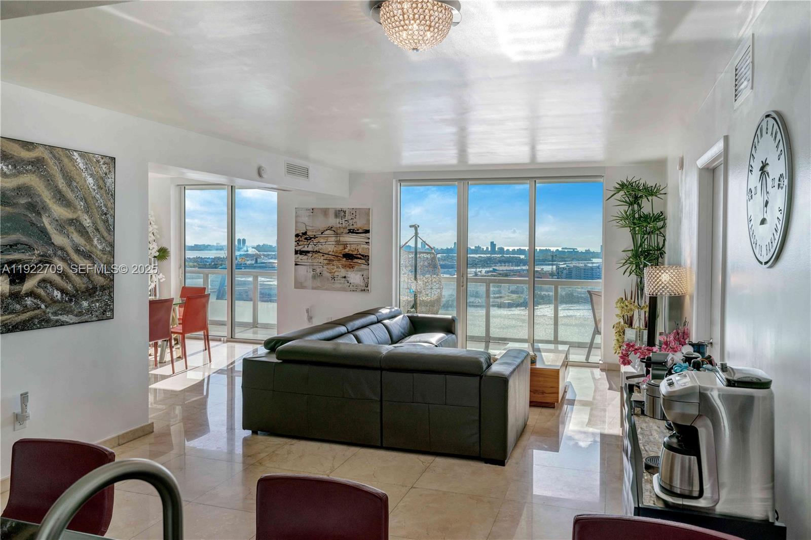50 Biscayne Blvd #2804, Miami FL 33132