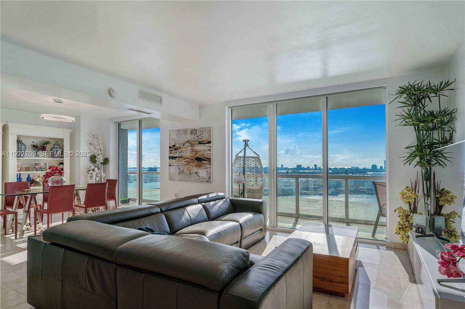 50 Biscayne Blvd #2804, Miami FL 33132