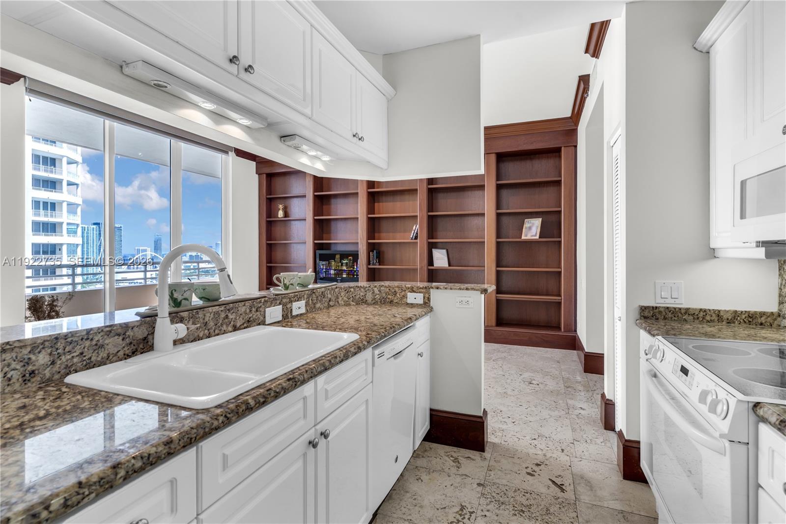 808 Brickell Key Dr #3603, Miami FL 33131