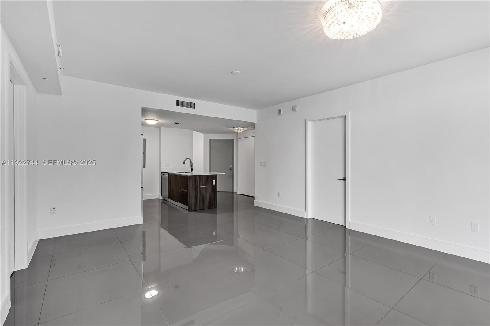 488 NE 18th St #2311, Miami FL 33132