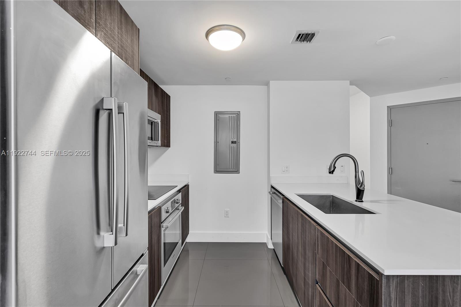 488 NE 18th St #2311, Miami FL 33132