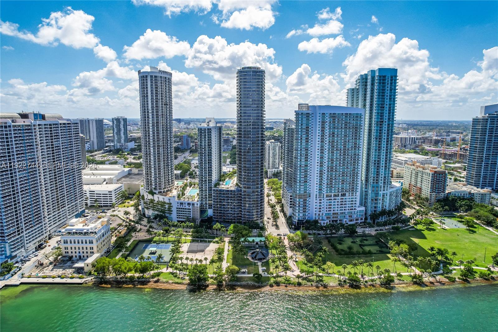 488 NE 18th St #2311, Miami FL 33132