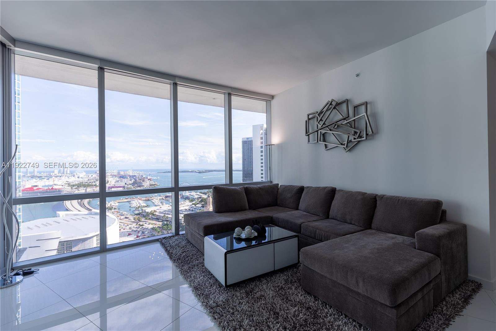 851 NE 1st Ave #3309, Miami FL 33132