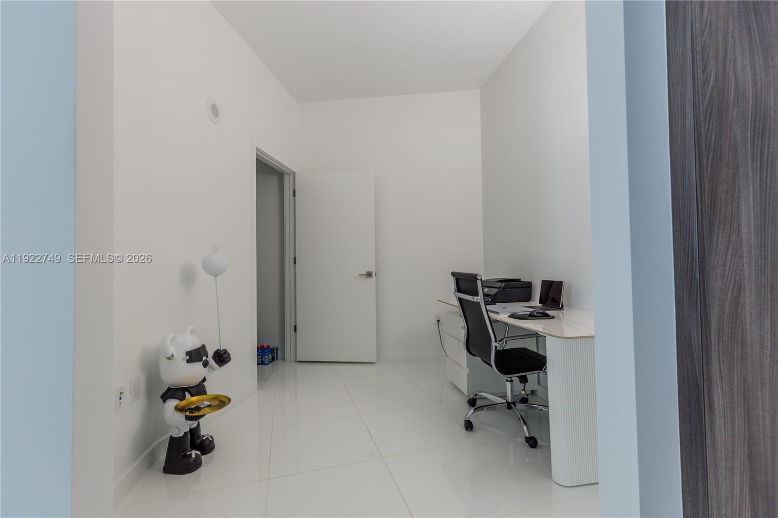 851 NE 1st Ave #3309, Miami FL 33132