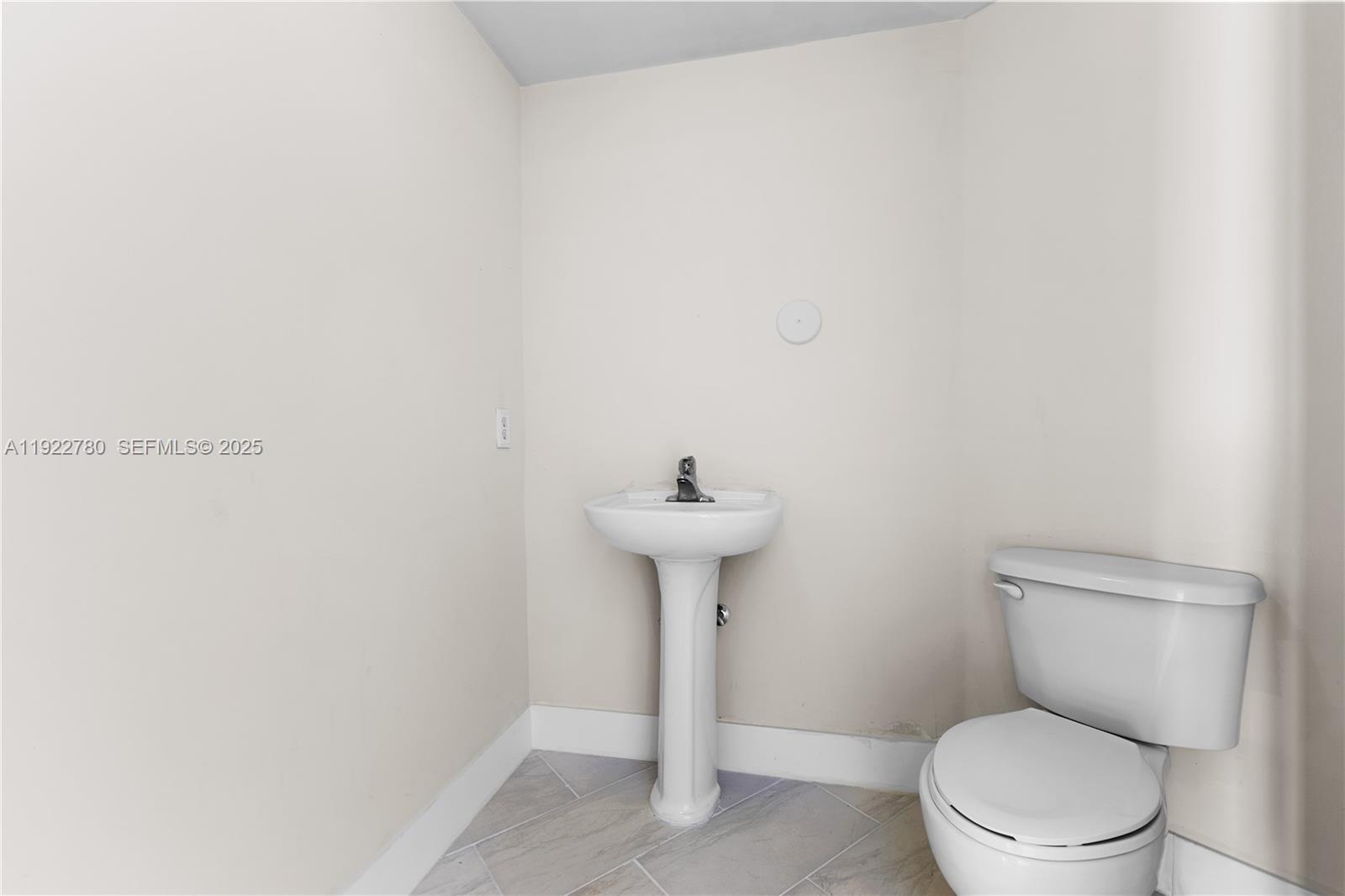1881 79th St Cswy #807, North Bay Village FL 33141