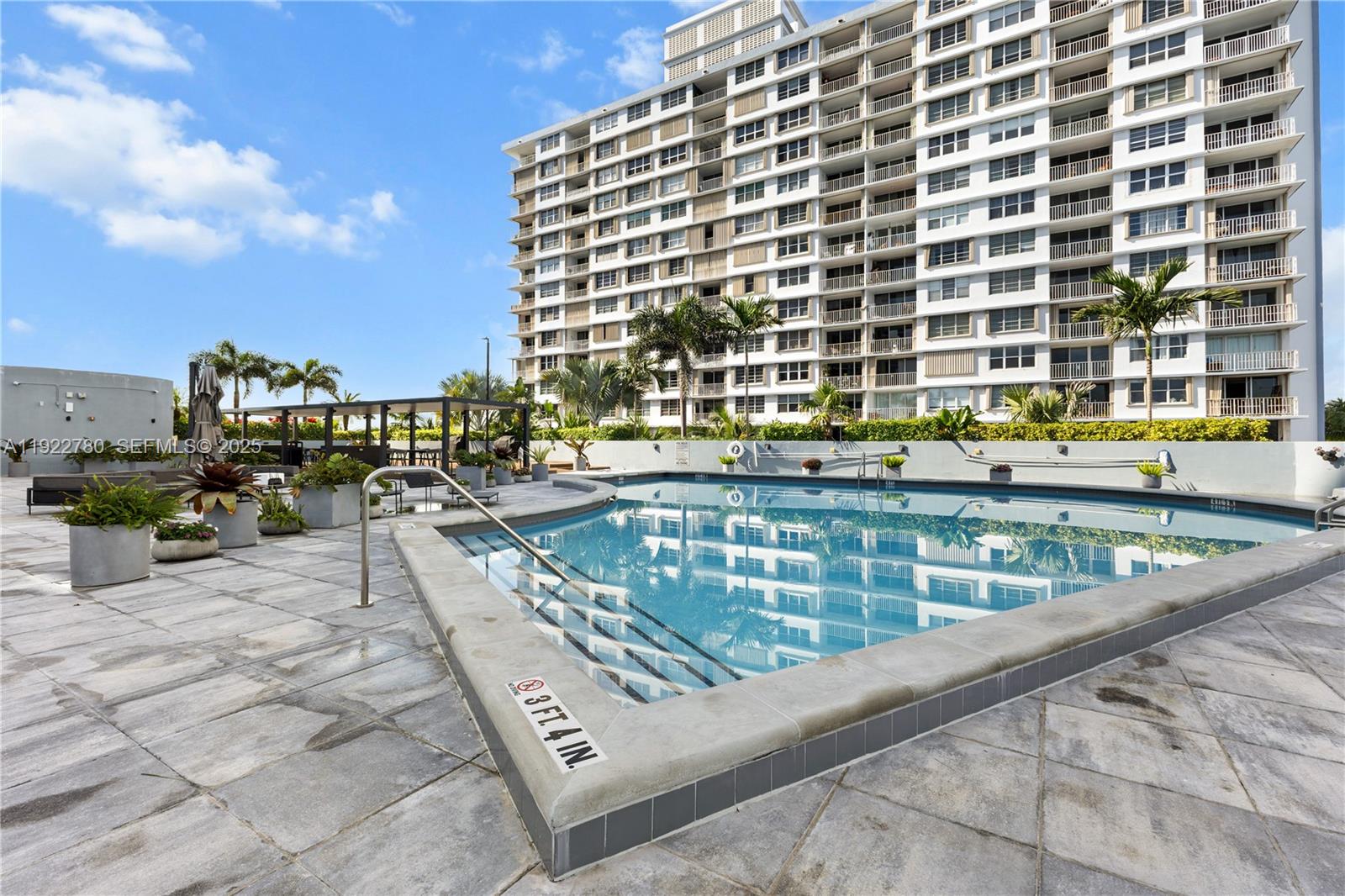 1881 79th St Cswy #807, North Bay Village FL 33141