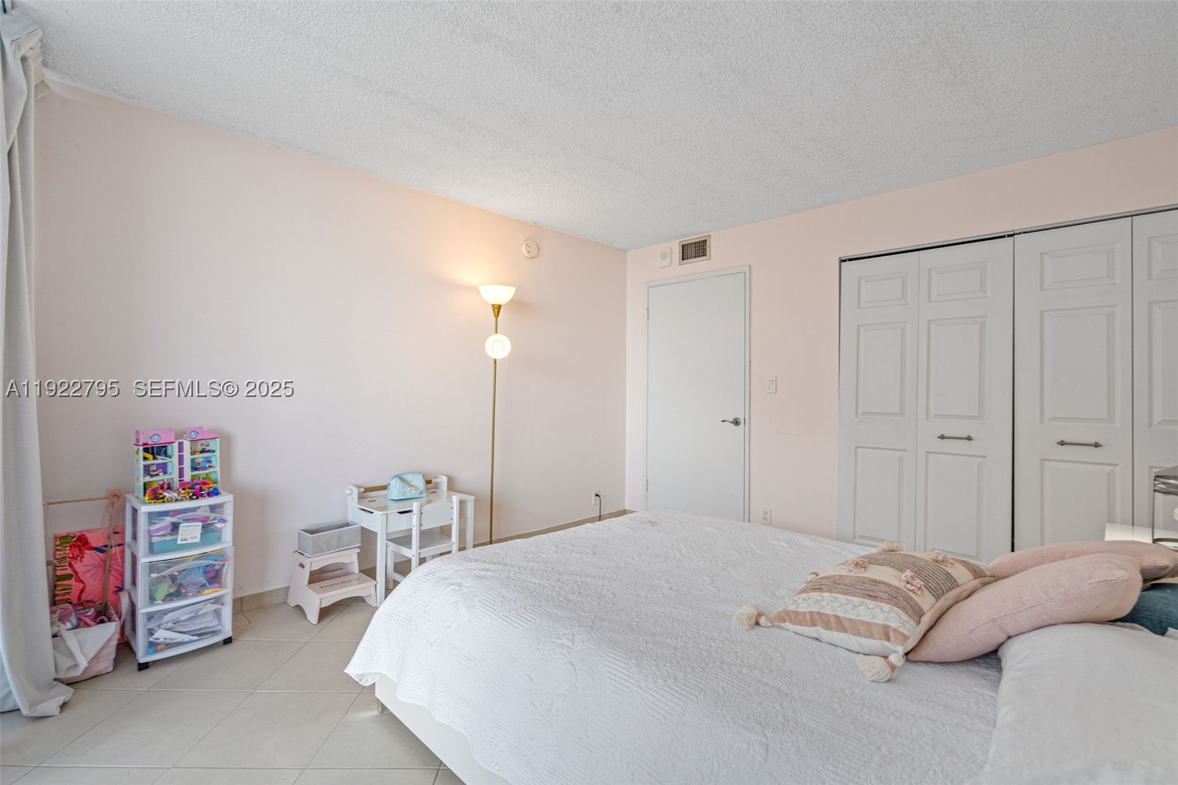 1865 Brickell Ave #A1013, Miami FL 33129