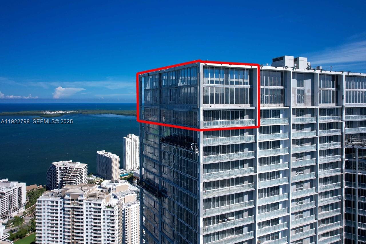 465 Brickell Ave #5701, Miami FL 33131