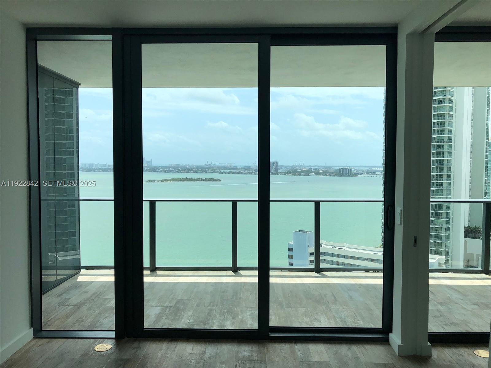 650 NE 32nd St #2006, Miami FL 33137