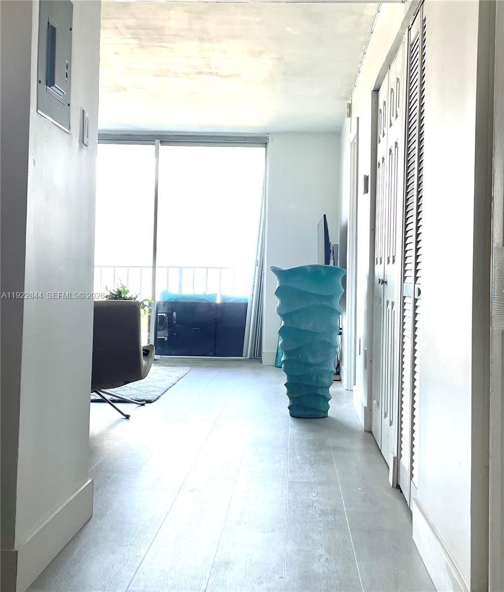 6900 Bay Dr #7A, Miami Beach FL 33141