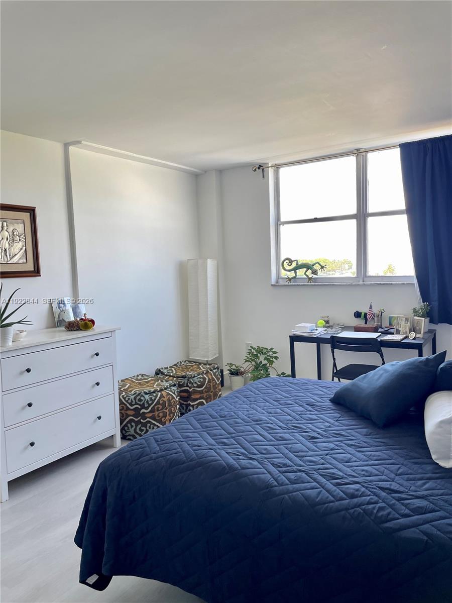 6900 Bay Dr #7A, Miami Beach FL 33141